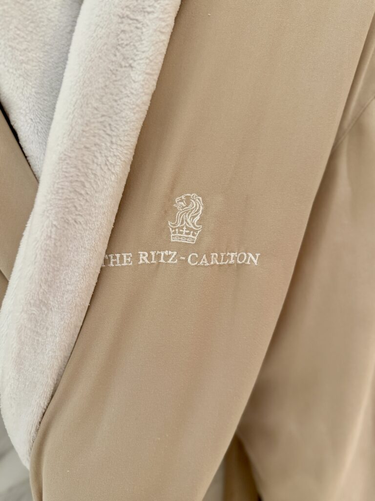 Ritz Carlton Bangkok -Deluxe Room Bathroom