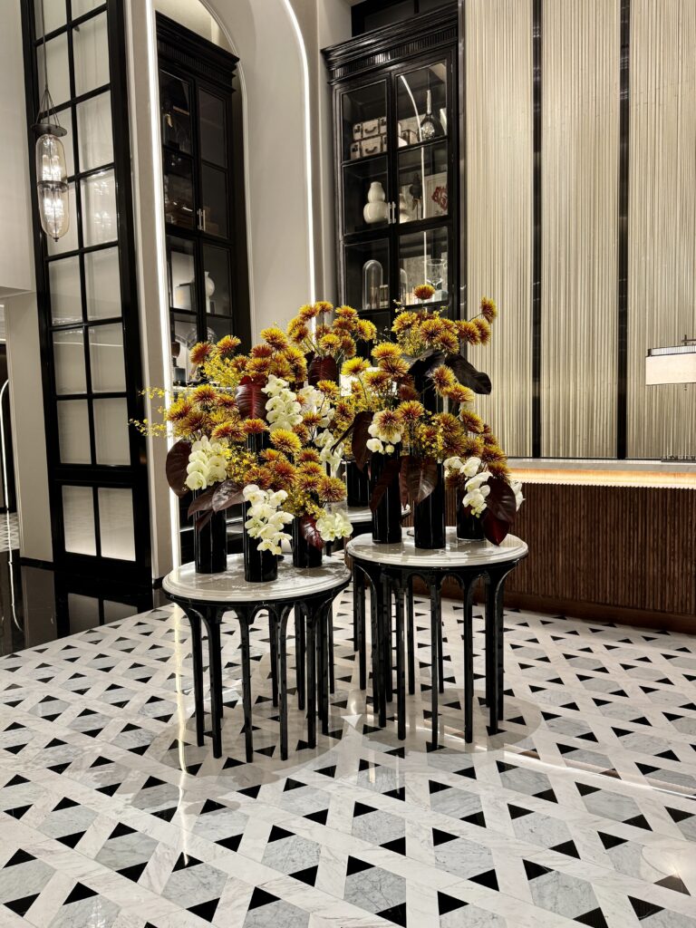Ritz Carlton Bangkok - Entrance
