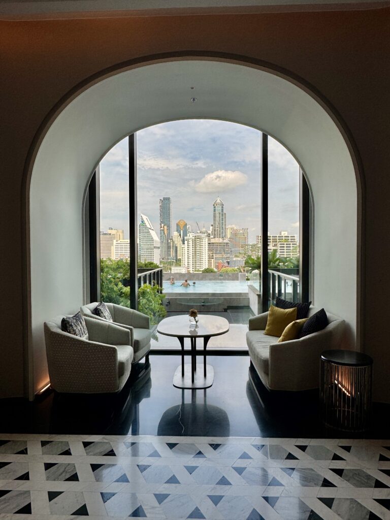 Ritz Carlton Bangkok Lobby