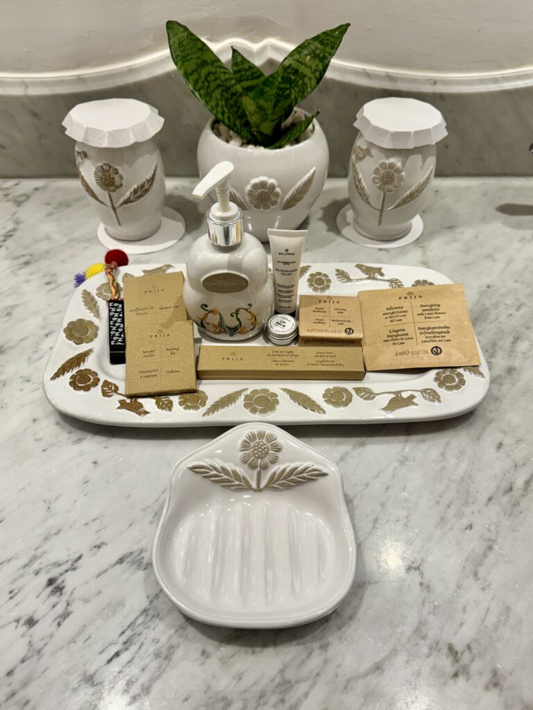 Palacio Nazarenas Studio Suite Bathroom